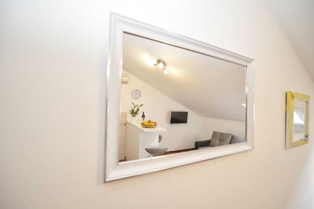 Apartment Damjan Котор Екстер'єр фото